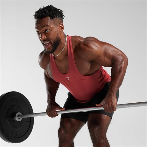 Barbell Row Build A Bigger And Broader Back With The Barbell Row