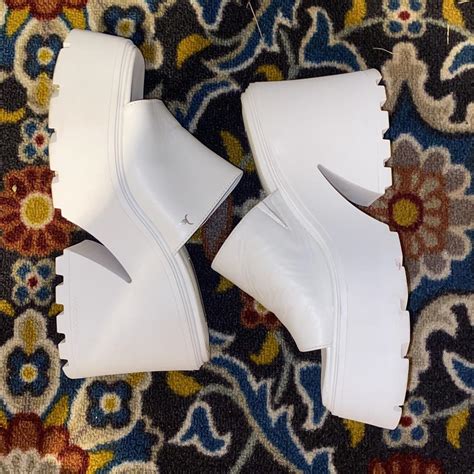 Windsor Women's White Sandals | Depop