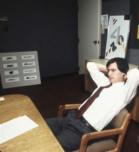 Young Steve Jobs: Life Story and Fabulous Photos of the Rebellious ...