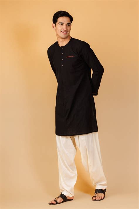 Black Handloom Kurta With Ajrakh Detailing For Men – Tilohri