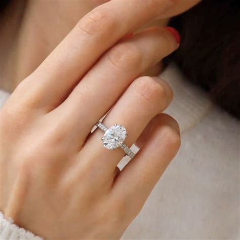 Affordable Engagement Ring Trends 2024 by Icelane