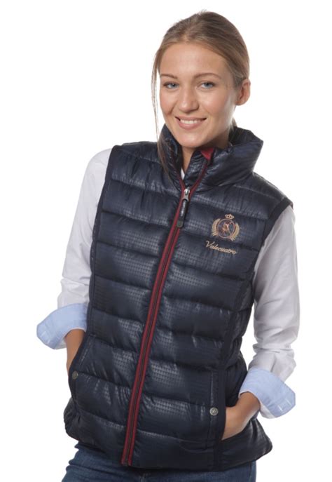 Nueva colección de chalecos de Valecuatro http://www.valecuatro.com/es ...