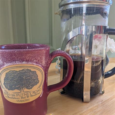 INN ON PUTNEY ROAD BED AND BREAKFAST (Brattleboro) - B&B Reviews ...