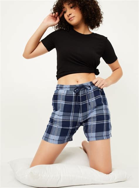 Buy Women Checked Shorts Online at just Rs. 449.0 - 1000014432203 | Max ...