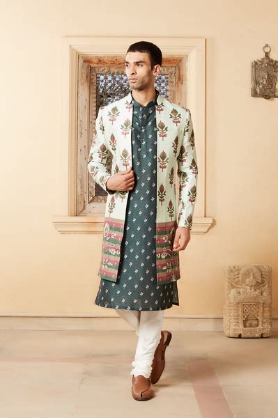 Dahr Kurta and Churidar Set with Jacket – Mayyur Girotra