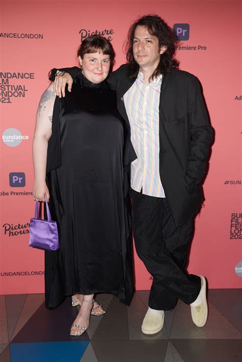 Lena Dunham Weight Lena Dunham Goes Goth, Dyes Her Hair Black For