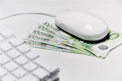 Más de 200 formas de ganar dinero por Internet