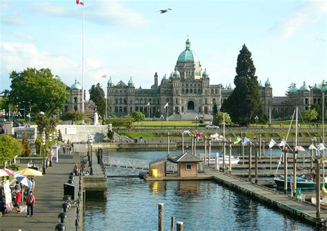 Experience Canadian Rockies 9 Nights 10 Days Holiday Tour Package ...