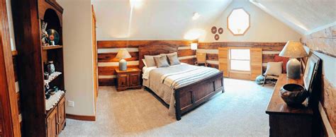 Martin Manor: Authentic, historic log cabin - Farm stays for Rent in ...