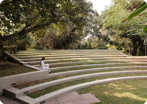 Ayurveda and Wellness Retreats | Raga Svara