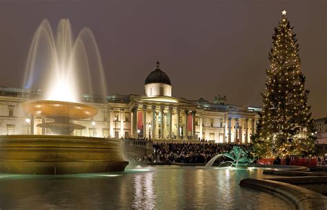 trafalgar square - Google Images | Christmas in england, London christmas, Trafalgar square