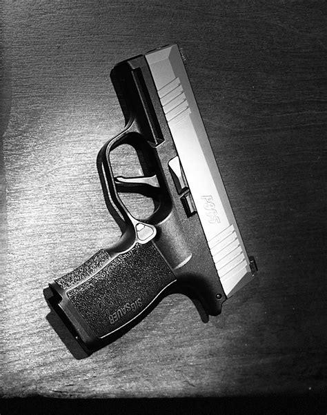 Xl grip installed, and grey guns flat trigger!!!! Couldnt be happier! Thank you u/khoseyggi : r ...