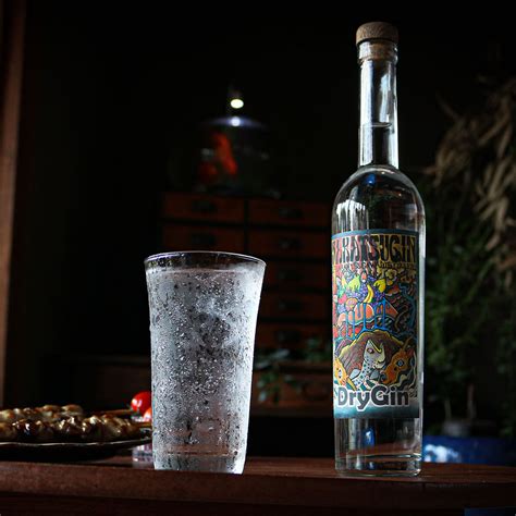 NAKATSU GIN（ドライジン） | 中津川蒸留所 NAKATSU GIN（ナカツジン）