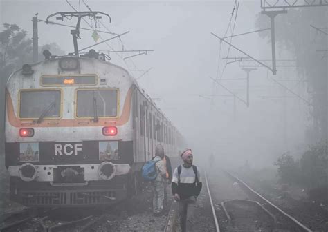 Dense fog throws rail services off track on Delhi-Patna route