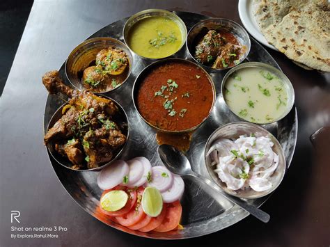 Head Over To Maratheshahi For Amazing Special Chicken Thali & Yum ...