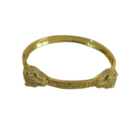 What is the meaning of anti-tarnish? – Jewellery Hat