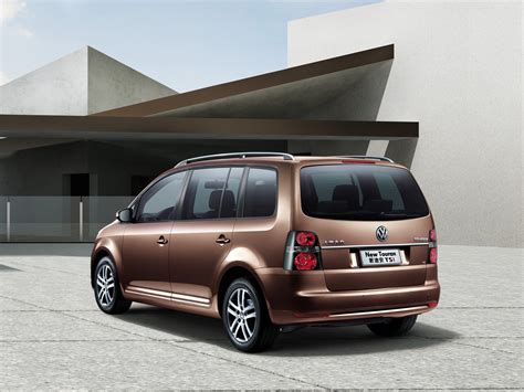VOLKSWAGEN Touran Specs, Performance & Photos - 2010, 2011, 2012, 2013, 2014, 2015 - autoevolution