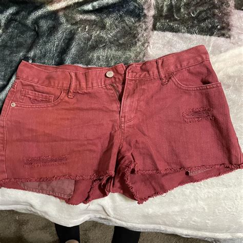 Old navy size 4 red shorts - Depop