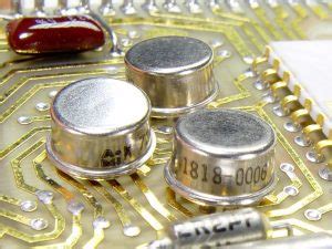 Computer Memory ROM 的图像结果