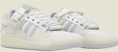 BAD BUNNY FORUM BUCKLE LOW 'WHITE' – anythingshop