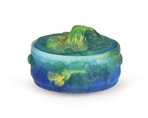 Henri Bergé, Deckeldose mit Seerosen, Amalric Walter, Nancy, um 1925 ...