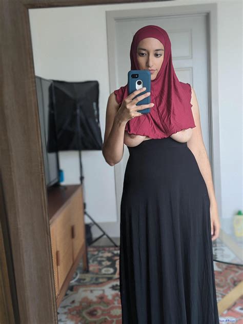 Sam and Fatima Covered(treedeeerotica)[The SW The Masseuse] Details in Comments : r/HijabiXXX