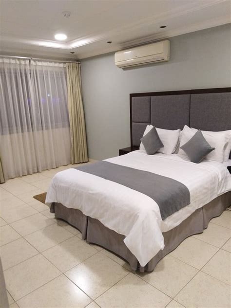 LAVONA HOTEL JUBAIL (Al Jubail) - Hotel Reviews & Photos - Tripadvisor