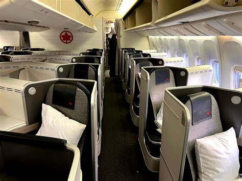 Air Canada Business Class 的图像结果