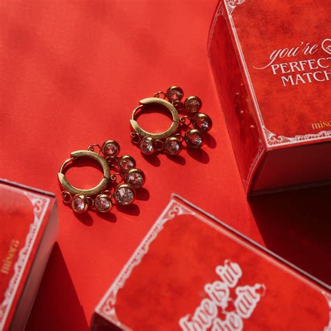 Love is in the air - Valentine's Edit – Misora Designs