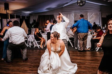 Me you on the dance floor wedding | Beachweddingtips.com