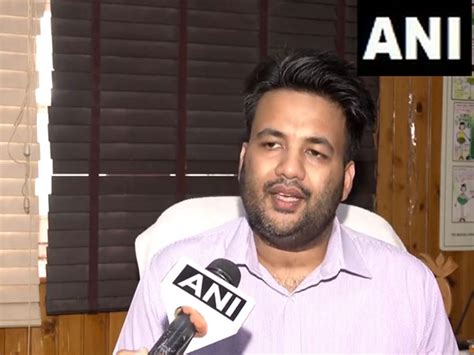 J-K: Udhampur forest division seize illegal timber, 2 held, 2 officers ...