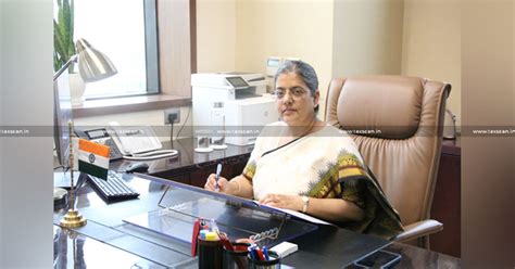 Smt. Ravneet Kaur takes charge as Chairperson of CCI [Read Notification]