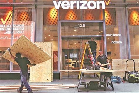 Verizon working on its Alexa-based smart display