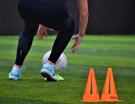 Netball Defensive Centre Pass 的图像结果