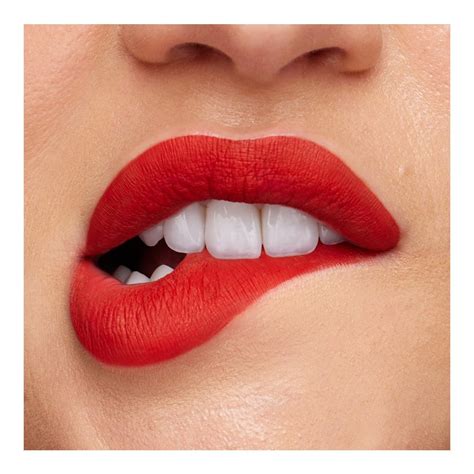 Liquid Matte Ultra-Comfort Transfer-Proof Lipstick • Slaytina