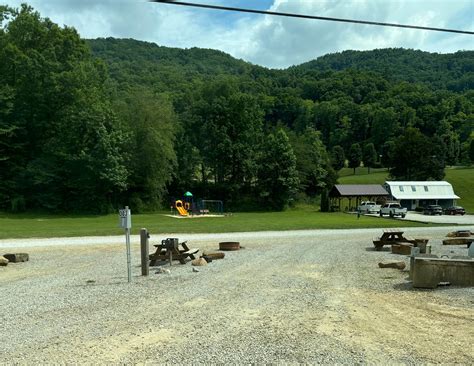 Ride Royal Blue ATV Resort and Campground Pioneer, TN | Pioneer, Tennessee