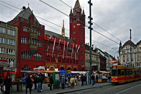 Visiting Rathaus Basel in Bremgarten