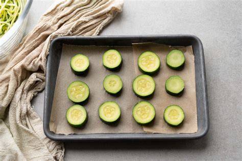 How to Freeze Zucchini (Sliced, With & Without Blanching)