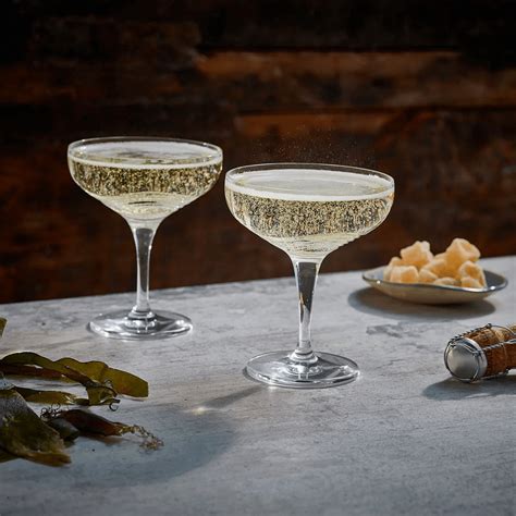 The Ultimate Guide to Champagne Stemware - 2026