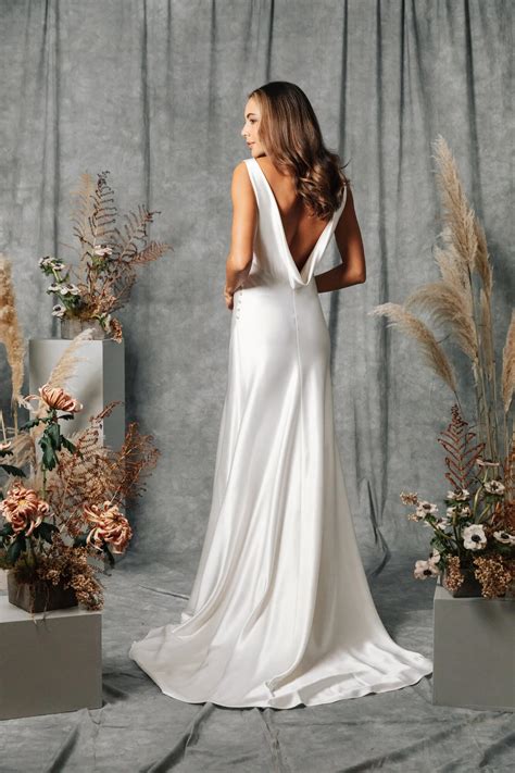 Elegant silk wedding dresses 60 photos - Astyledwedding.com