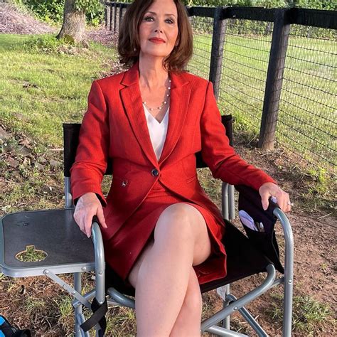 Janine Turner details romance with ‘first love’ Alec Baldwin