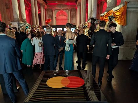 Venecia Brilla con la Cena de Gala de la Cruz Roja Italiana de ...