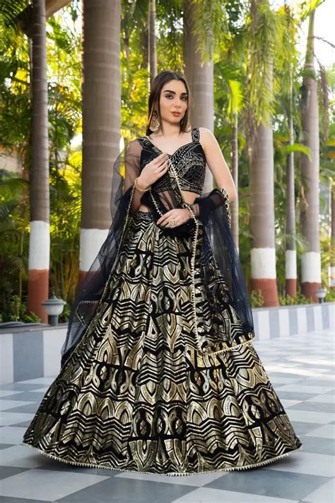 Kapoor Lehenga Saree – Bridal Lehengas, Sarees & Gowns
