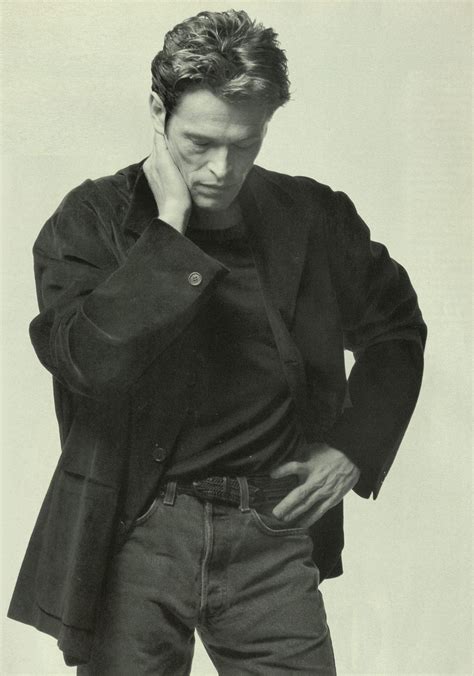 Willem Dafoe by By Naomi Kaltman (1991) | Willem dafoe, Creative poses ...