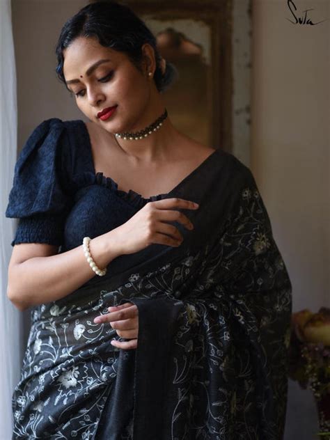 Black Puff Sleeve Blouse With Ruffles|Salted Dark Puff|Suta