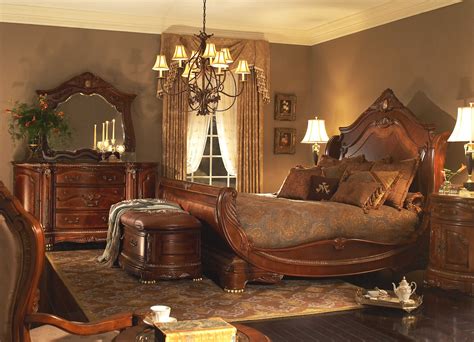 Michael Amini Cortina Bedroom Set | AICNF6500QNSL28SET