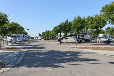 Flag City RV Resort, Campground, Lodi, California | Womo-Abenteuer