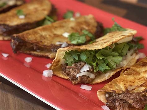 My Favorite Rolls For Pulled Pork Sandwiches - Angry BBQ