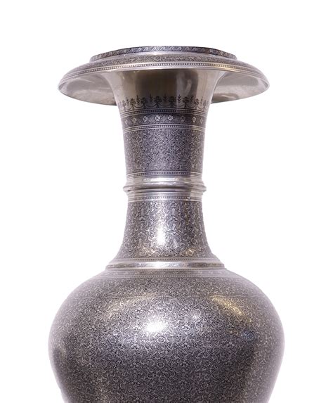 Handicraft Brass Flower Vase Maori Fine Work 24 Inch