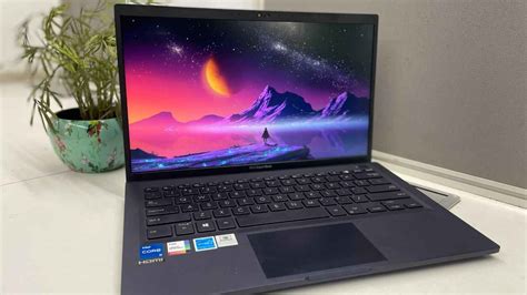 ASUS Expertbook B1400 Review Review : The Everyday Knight